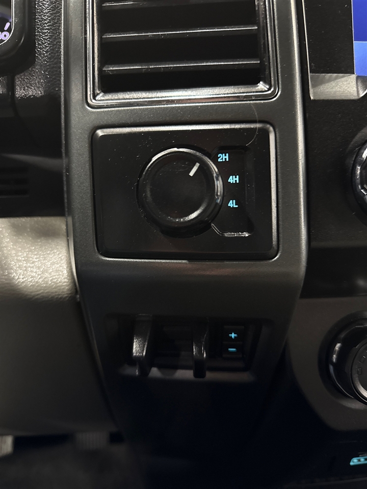 Ford F-350 SD XLT Crew Cab Long Bed DRW 4WD 2022