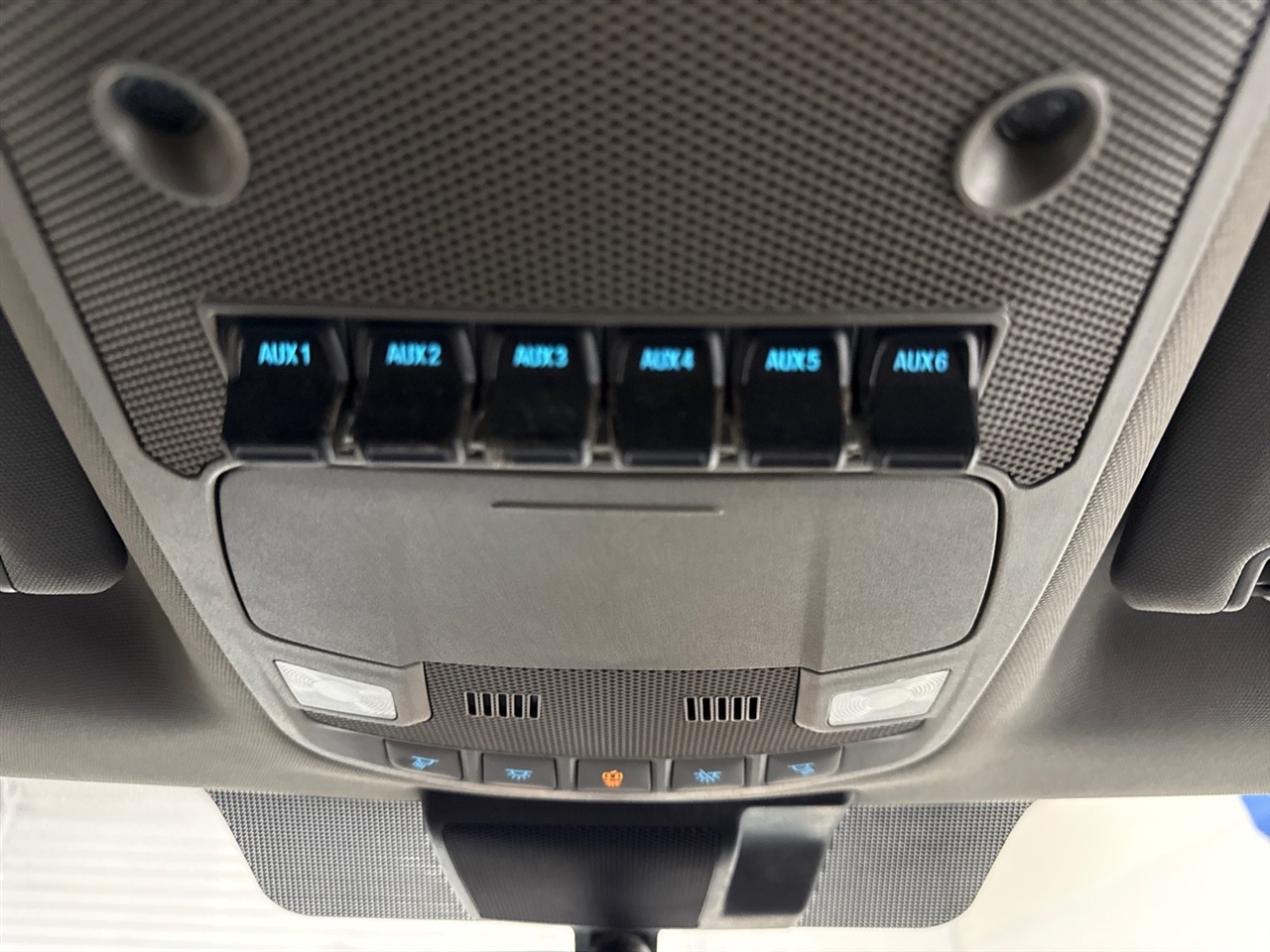 Ford F-350 SD XLT Crew Cab Long Bed DRW 4WD 2022