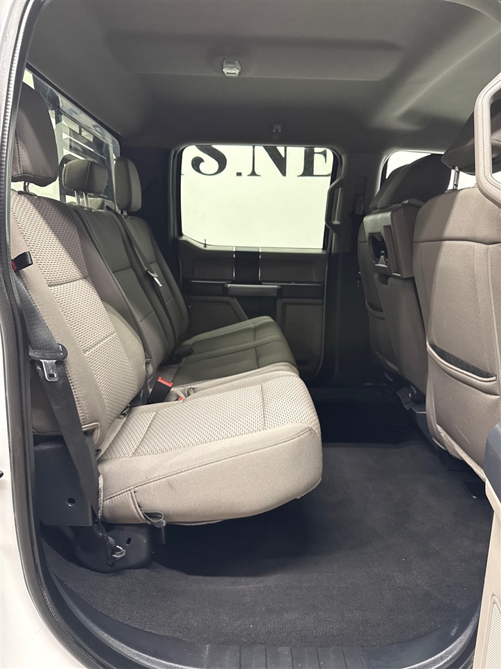 Ford F-350 SD XLT Crew Cab Long Bed DRW 4WD 2022