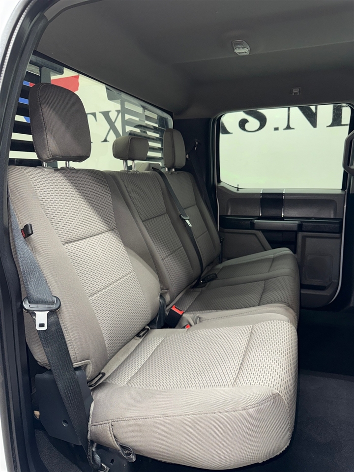 Ford F-350 SD XLT Crew Cab Long Bed DRW 4WD 2022