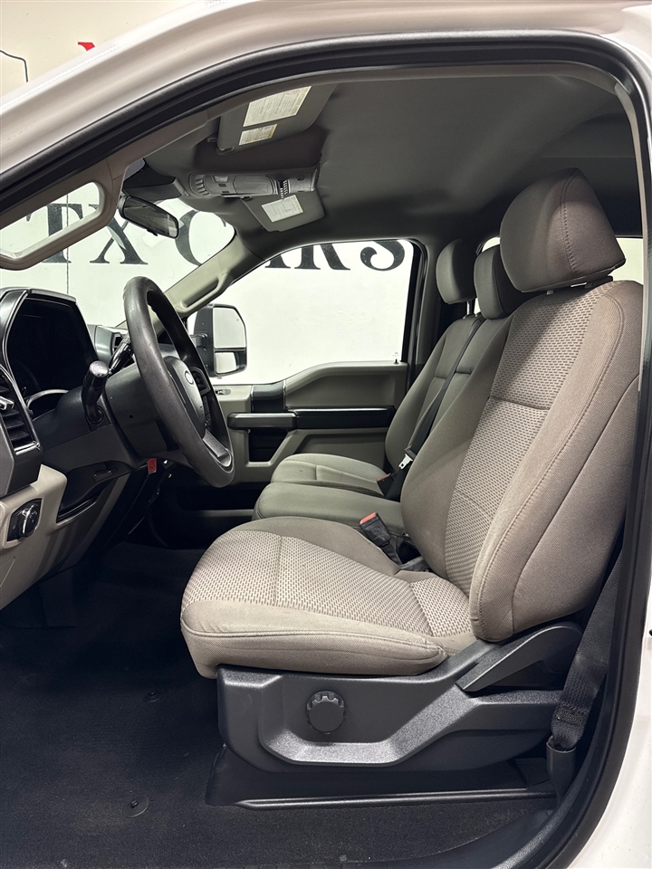 Ford F-350 SD XLT Crew Cab Long Bed DRW 4WD 2022