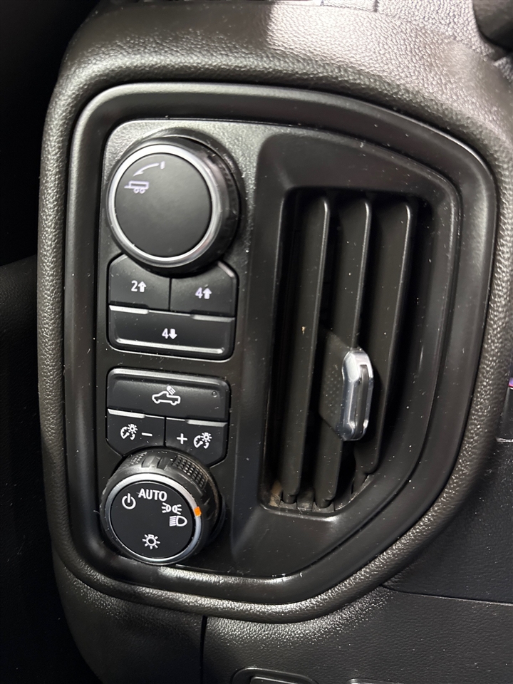 Chevrolet Silverado 2500HD Work Truck Crew Cab Long Box 4WD 2024