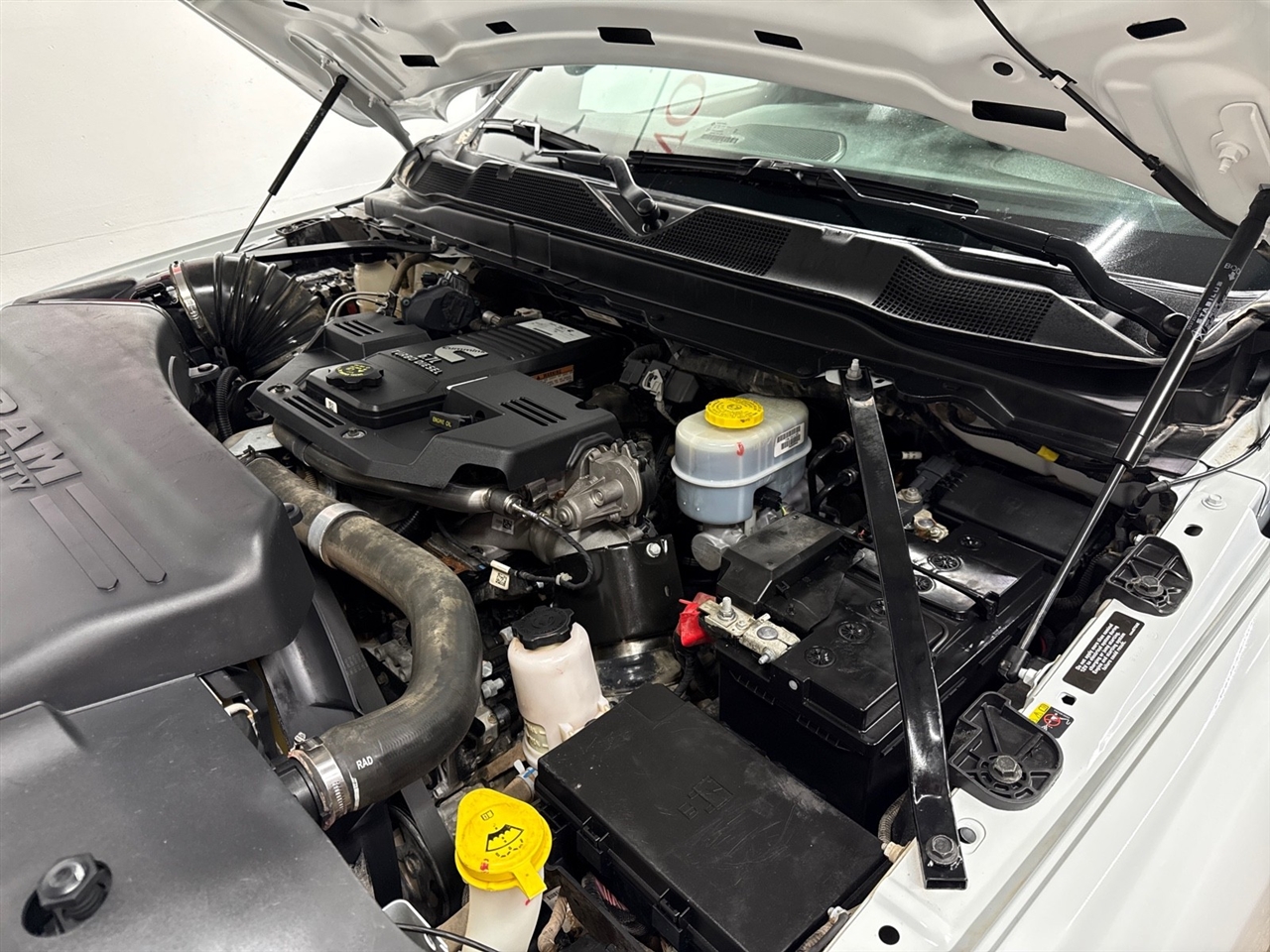 RAM 2500 Tradesman Crew Cab LWB 4WD 2024