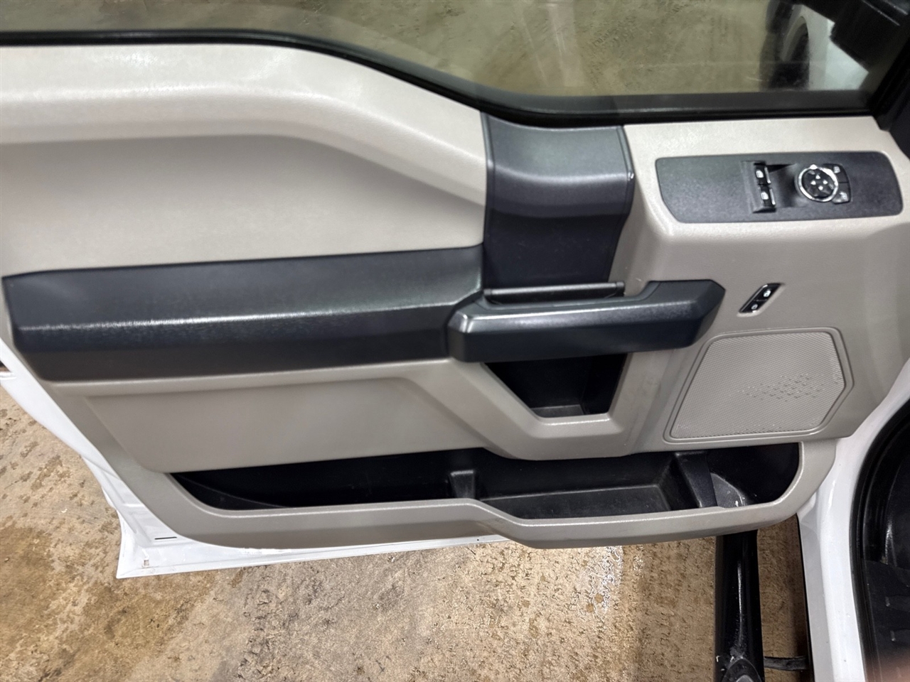 Ford F-350 SD XL 2WD DRW 2022