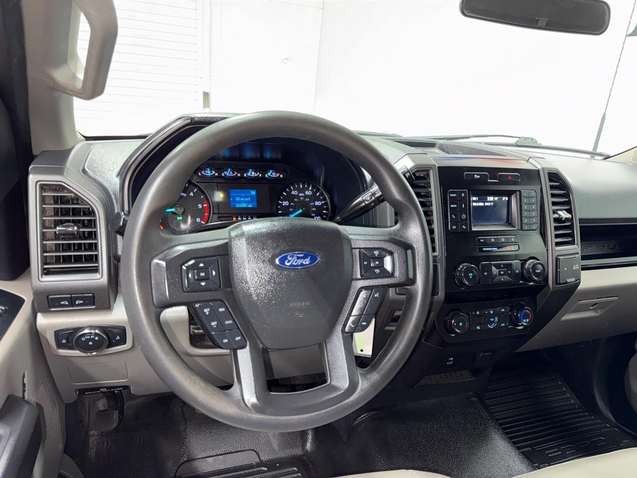 Ford F-350 SD XL 2WD DRW 2022