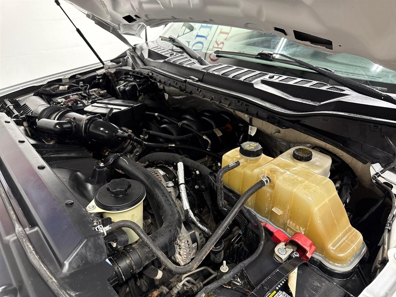 Ford F-350 SD XL 2WD DRW 2022