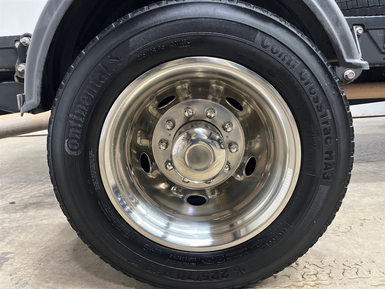 Ford F-550 Crew Cab DRW 4WD 2024