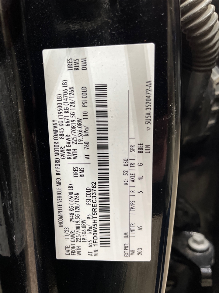 Ford F-550 Crew Cab DRW 4WD 2024