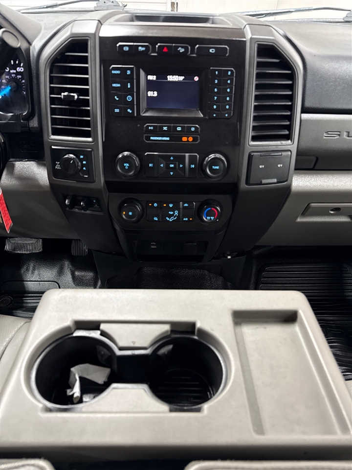 Ford F-250 SD XL Crew Cab Long Bed 4WD 2020