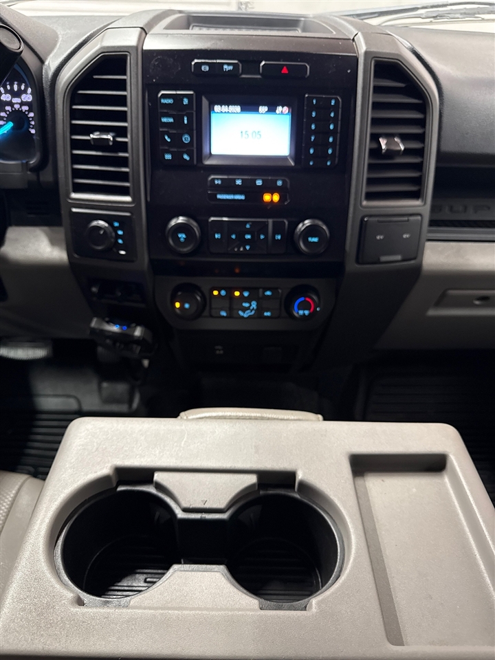 Ford F-550 Crew Cab DRW 4WD 2022