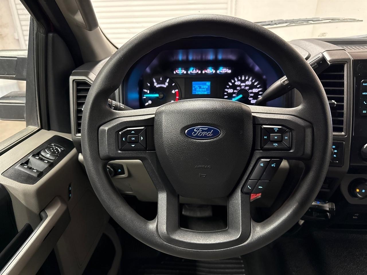 Ford F-550 Crew Cab DRW 4WD 2022