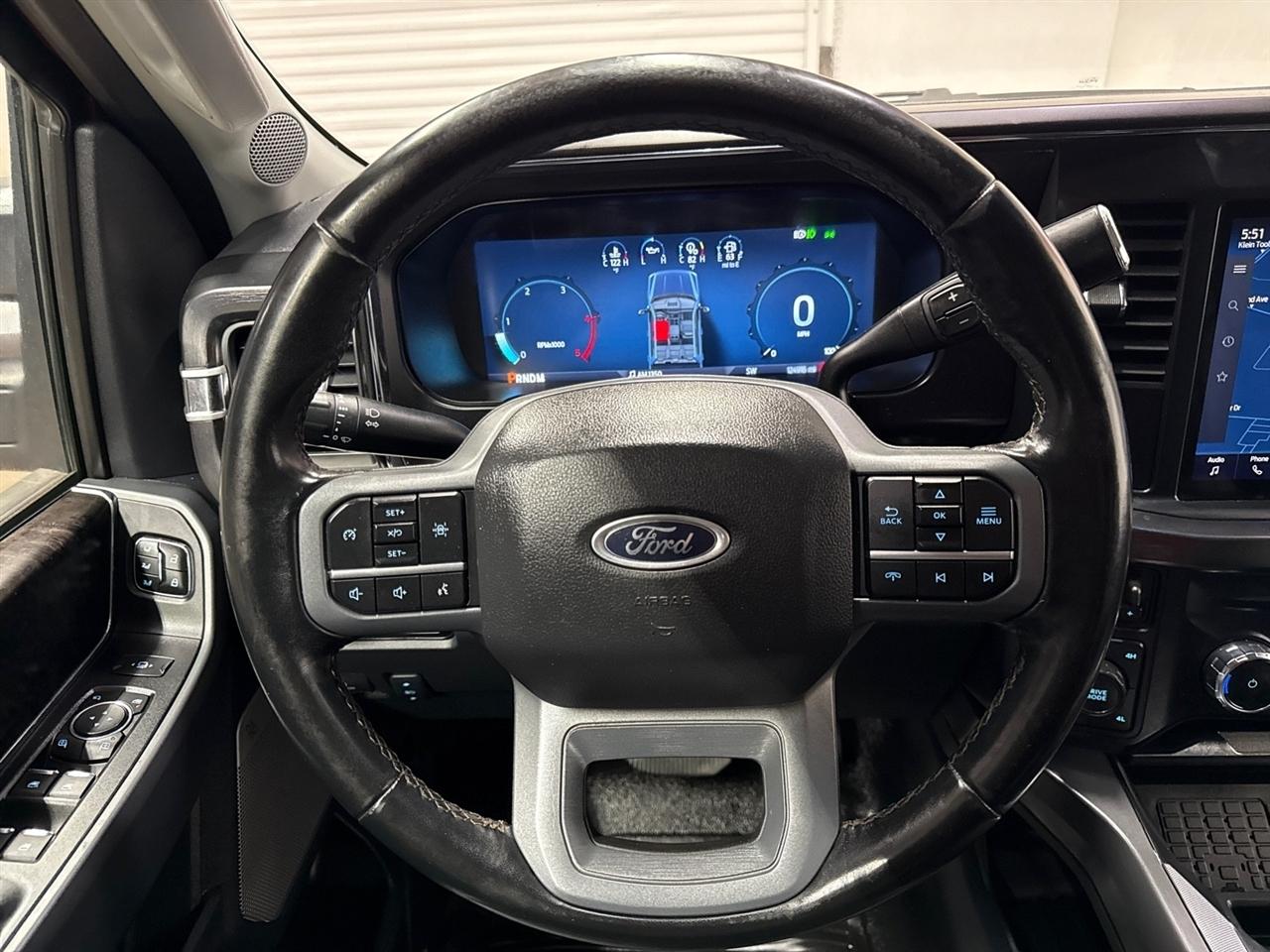 Ford F-350 SD Lariat Crew Cab Long Bed DRW 4WD 2024