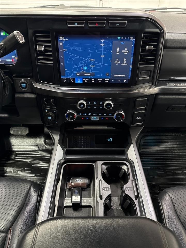 Ford F-350 SD Lariat Crew Cab Long Bed DRW 4WD 2024