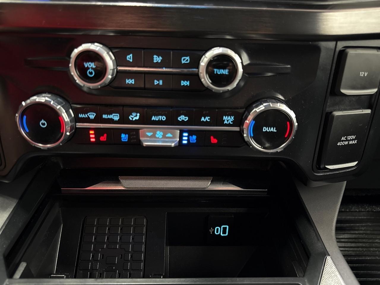 Ford F-350 SD Lariat Crew Cab Long Bed DRW 4WD 2024