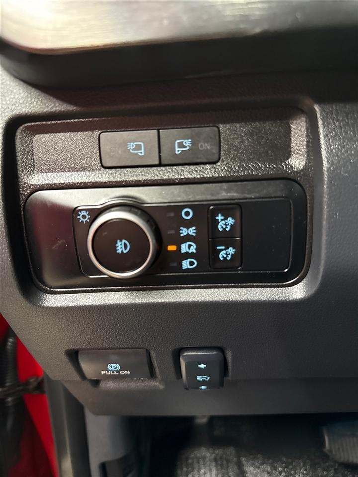 Ford F-350 SD Lariat Crew Cab Long Bed DRW 4WD 2024