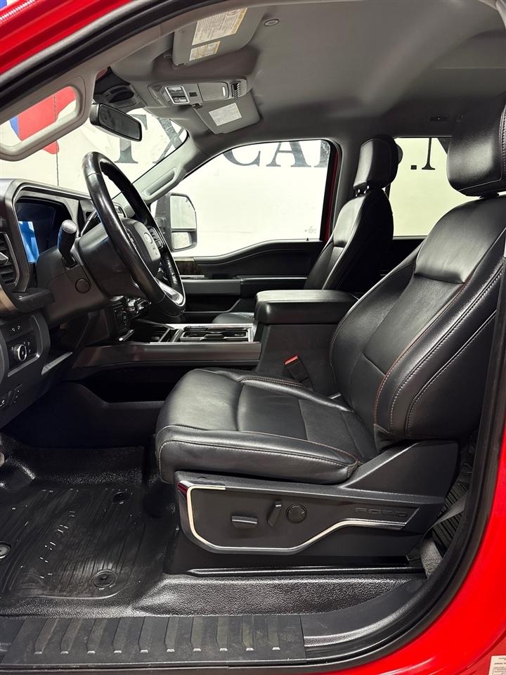 Ford F-350 SD Lariat Crew Cab Long Bed DRW 4WD 2024