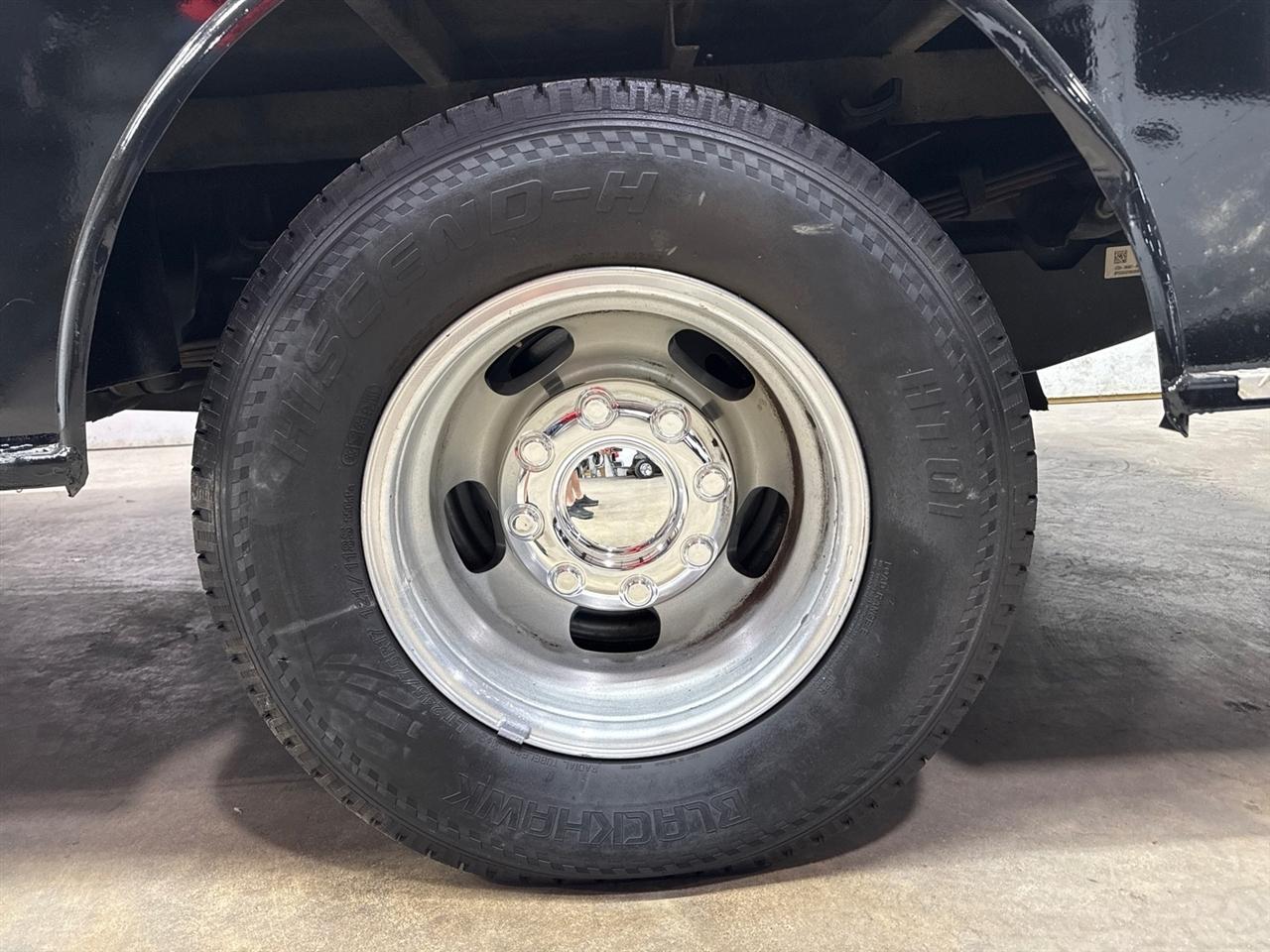 Ford F-350 SD Lariat Crew Cab Long Bed DRW 4WD 2024