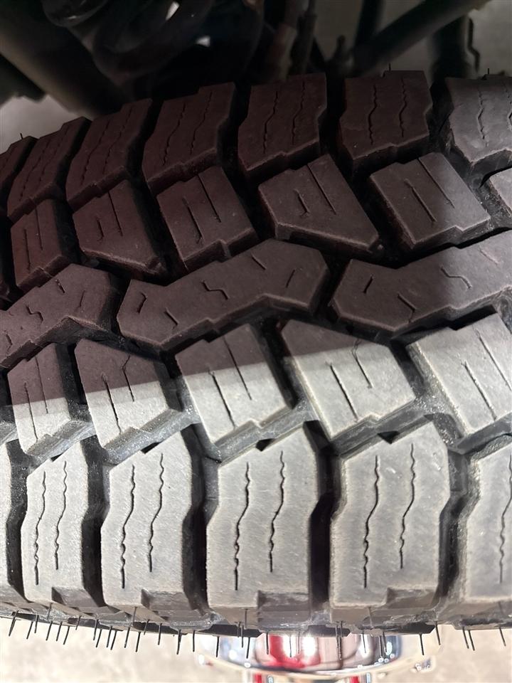 Ford F-350 SD Lariat Crew Cab Long Bed DRW 4WD 2024