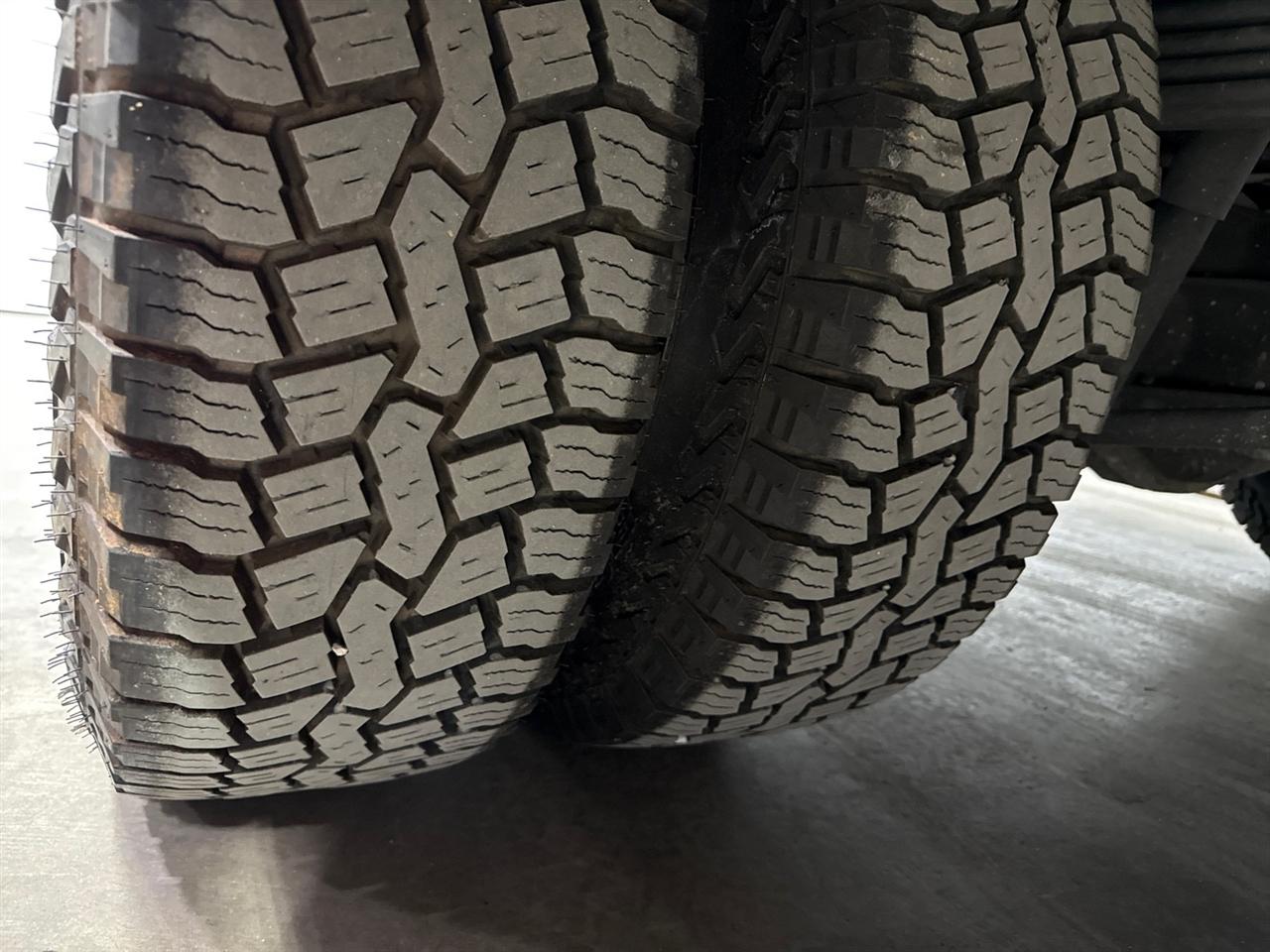 Ford F-350 SD Lariat Crew Cab Long Bed DRW 4WD 2024