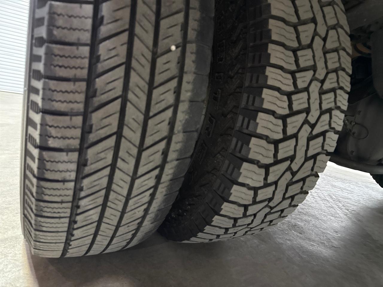 Ford F-350 SD Lariat Crew Cab Long Bed DRW 4WD 2024