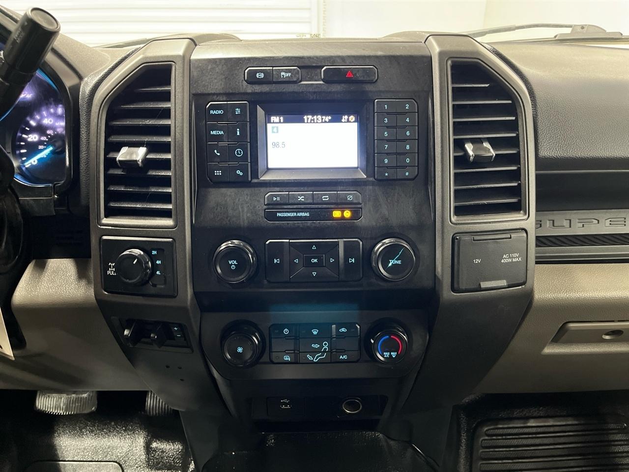 Ford F-250 SD King Ranch Crew Cab Long Bed 4WD 2022