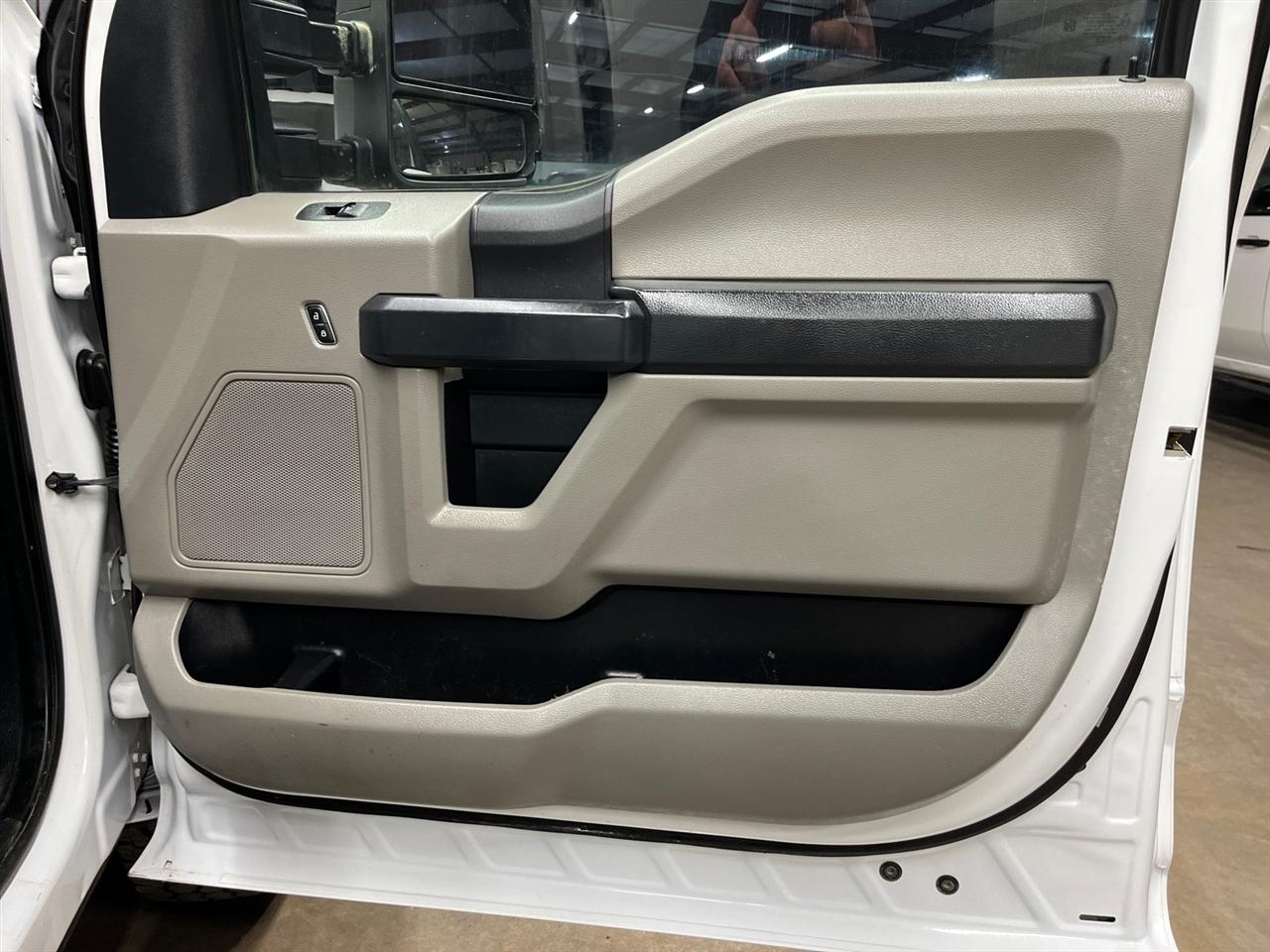 Ford F-250 SD King Ranch Crew Cab Long Bed 4WD 2022