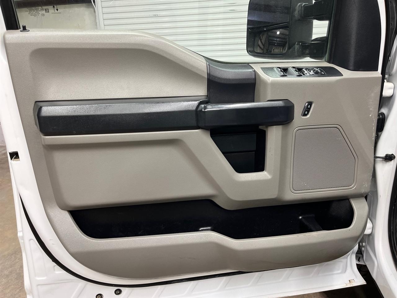 Ford F-250 SD King Ranch Crew Cab Long Bed 4WD 2022