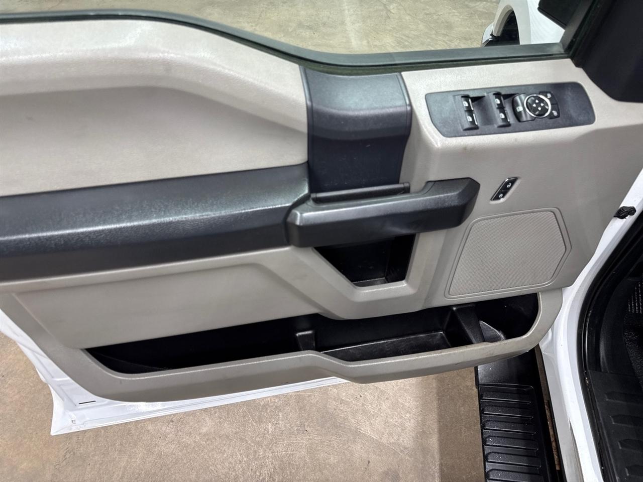 Ford F-250 SD XL Crew Cab 4WD 2022