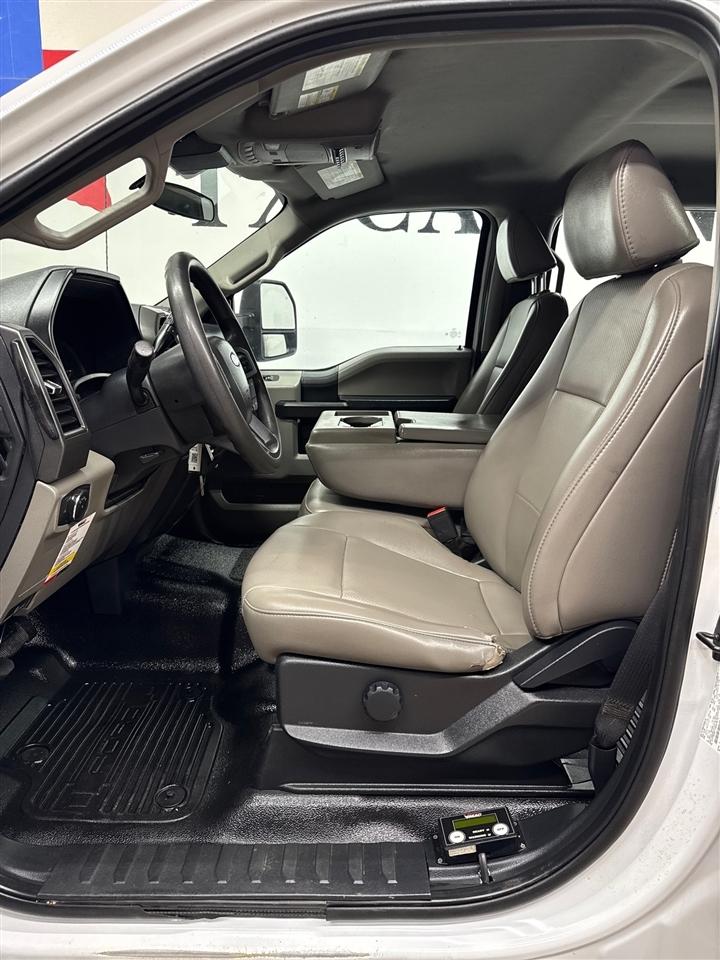 Ford F-250 SD XL Crew Cab 4WD 2022