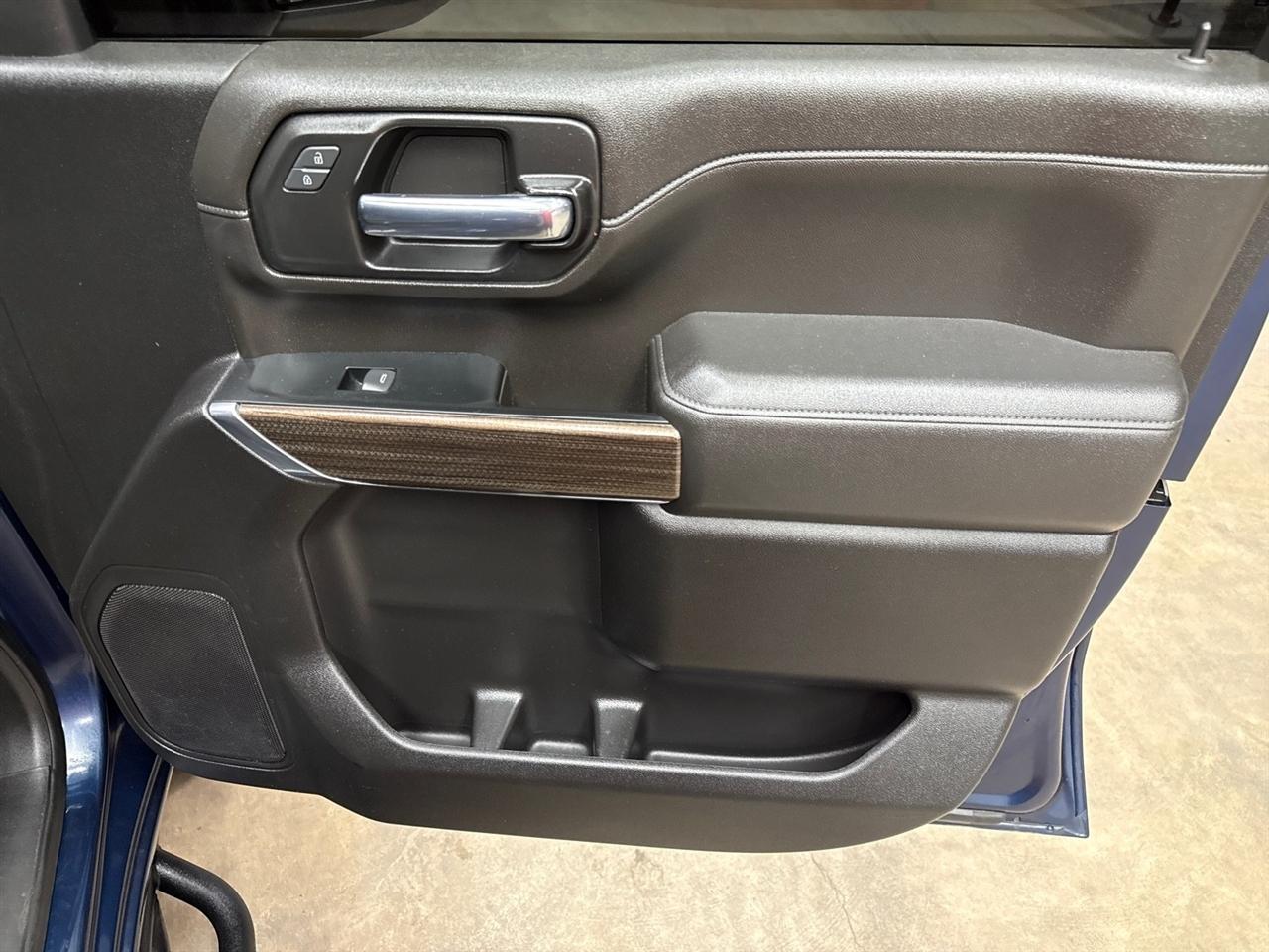 Chevrolet Silverado 3500HD LT Crew Cab 4WD 2023