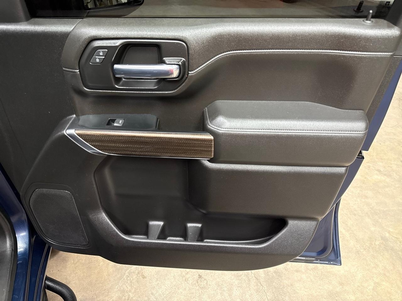 Chevrolet Silverado 3500HD LT Crew Cab 4WD 2023