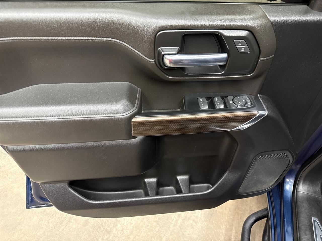 Chevrolet Silverado 3500HD LT Crew Cab 4WD 2023