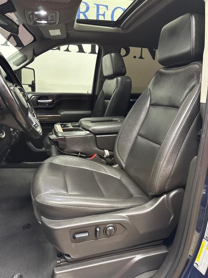 Chevrolet Silverado 3500HD LT Crew Cab 4WD 2023