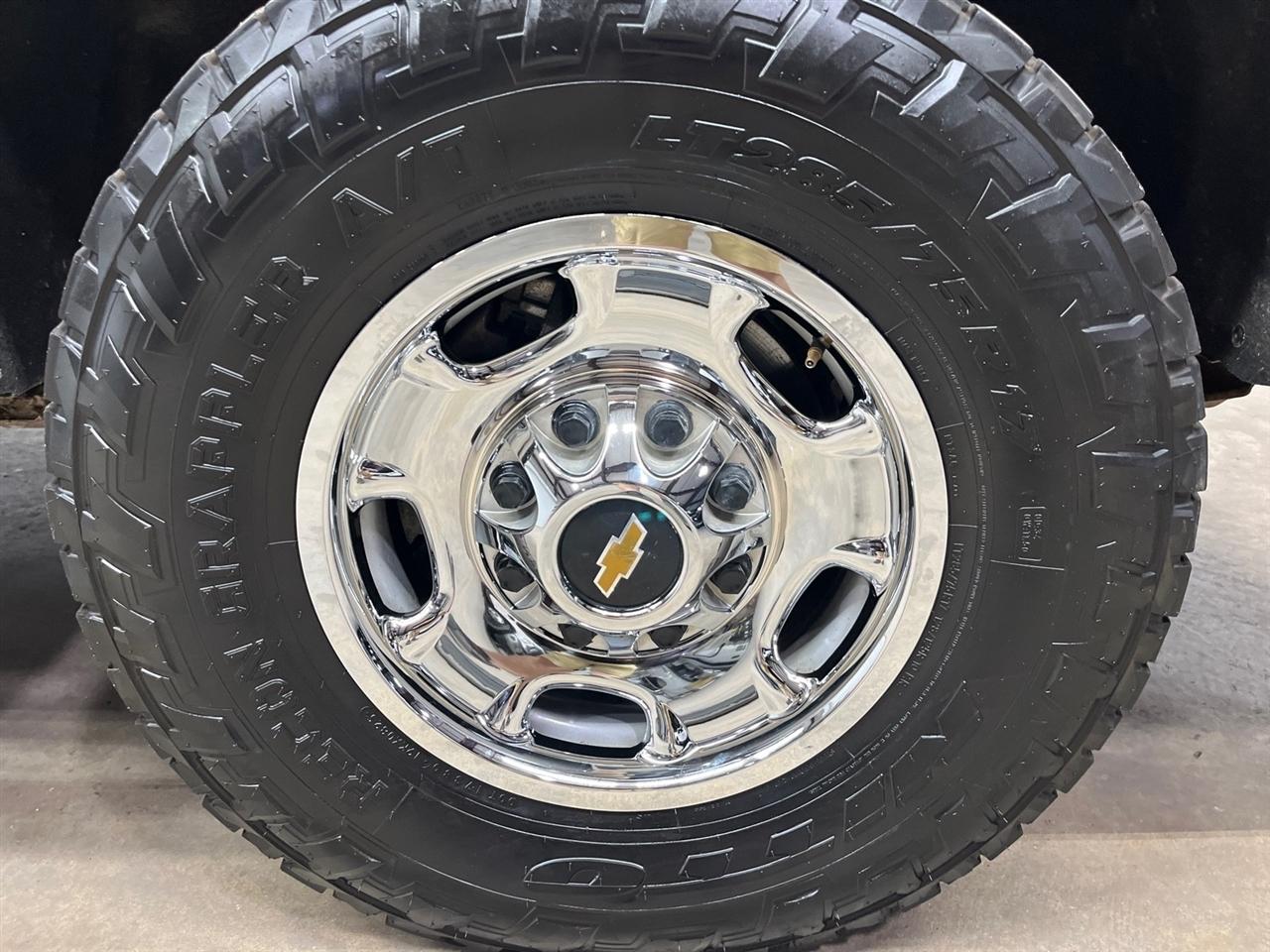 Chevrolet Silverado 2500HD Work Truck Crew Cab Long Box 4WD 2023