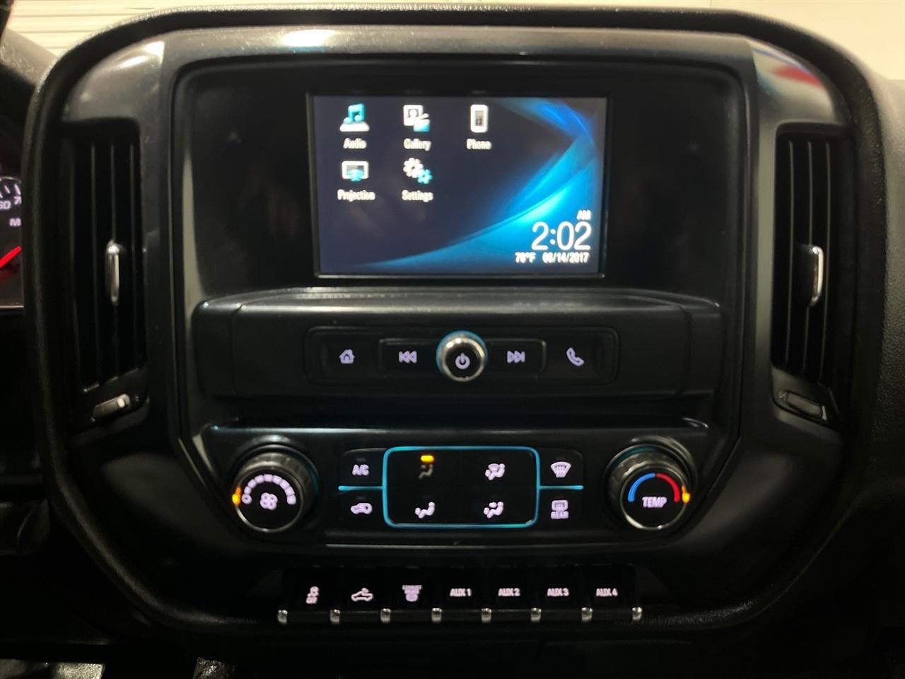 Chevrolet Silverado 3500HD Work Truck Crew Cab 4WD 2017