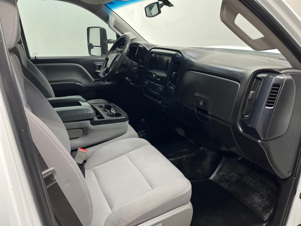 Chevrolet Silverado 3500HD Work Truck Crew Cab 4WD 2017