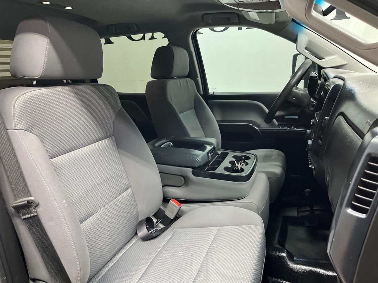 Chevrolet Silverado 3500HD Work Truck Crew Cab 4WD 2017