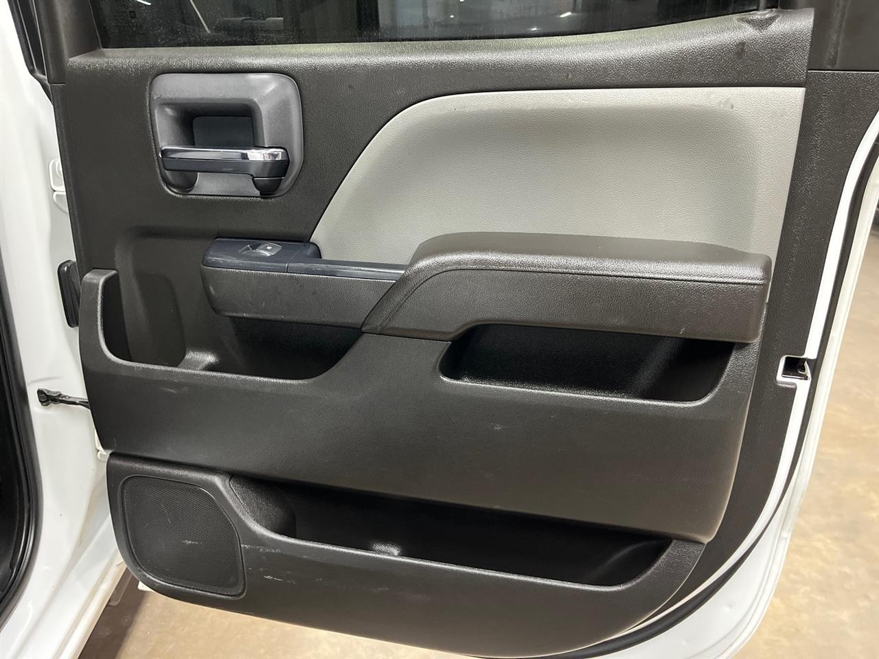 Chevrolet Silverado 3500HD Work Truck Crew Cab 4WD 2017