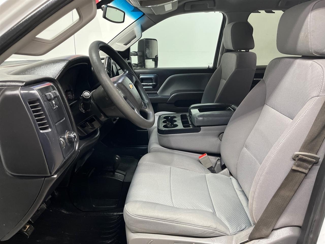 Chevrolet Silverado 3500HD Work Truck Crew Cab 4WD 2017