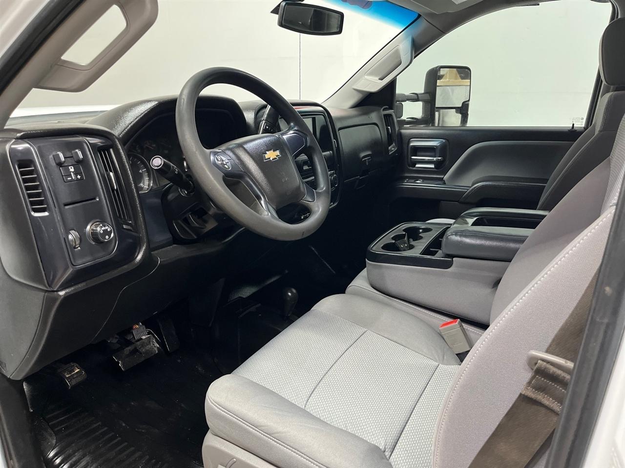 Chevrolet Silverado 3500HD Work Truck Crew Cab 4WD 2017