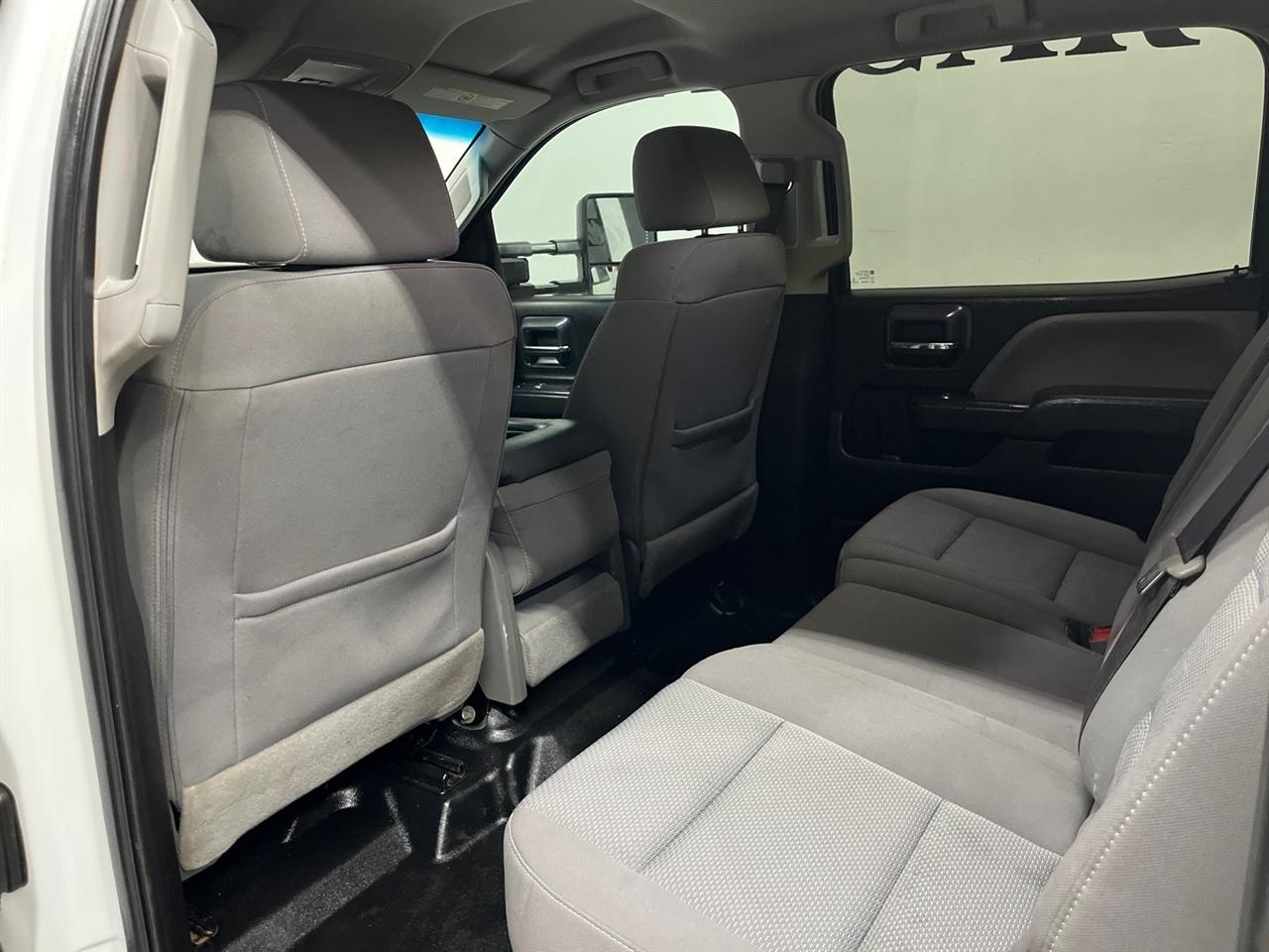 Chevrolet Silverado 3500HD Work Truck Crew Cab 4WD 2017