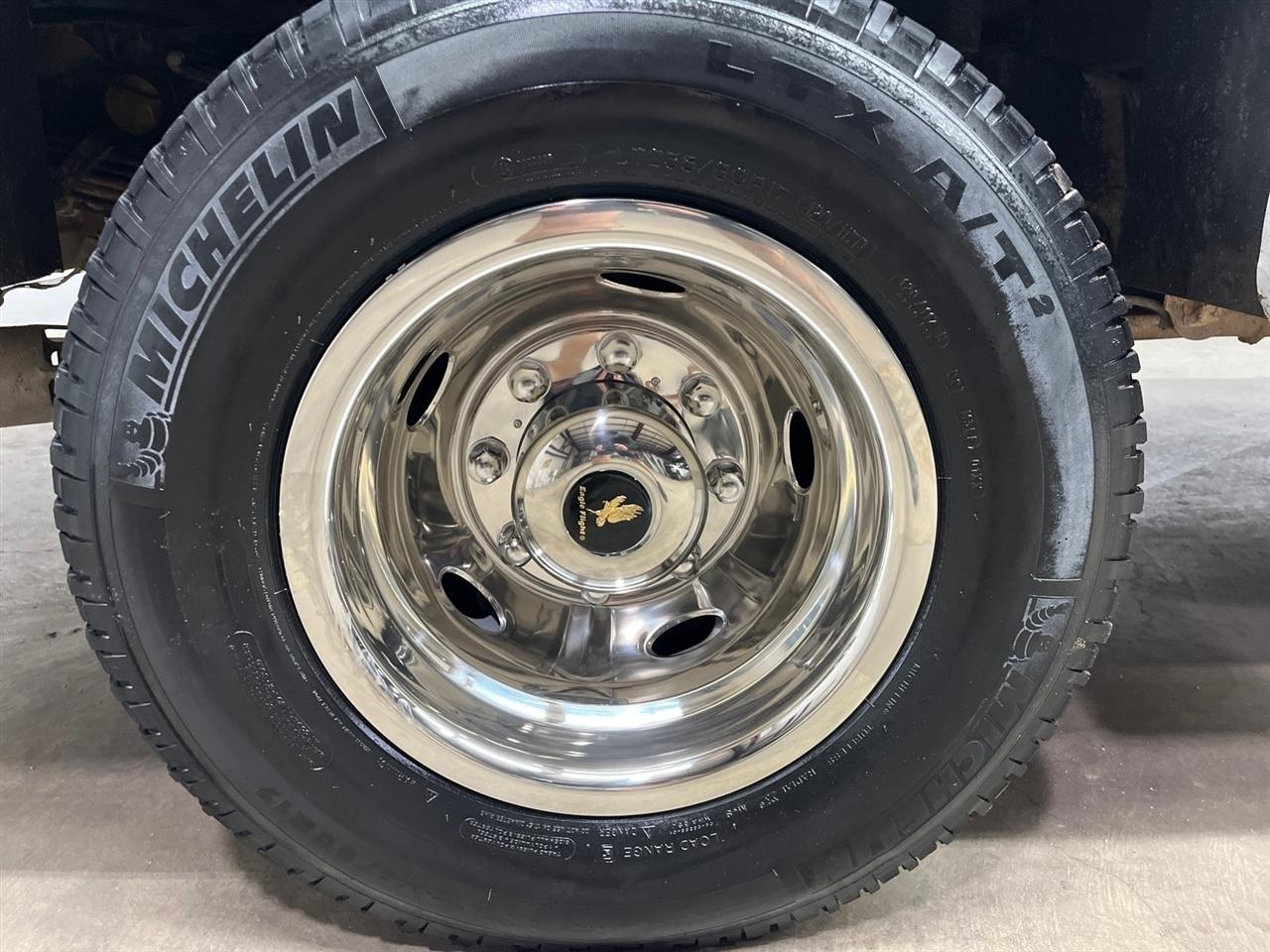 Chevrolet Silverado 3500HD Work Truck Crew Cab 4WD 2017