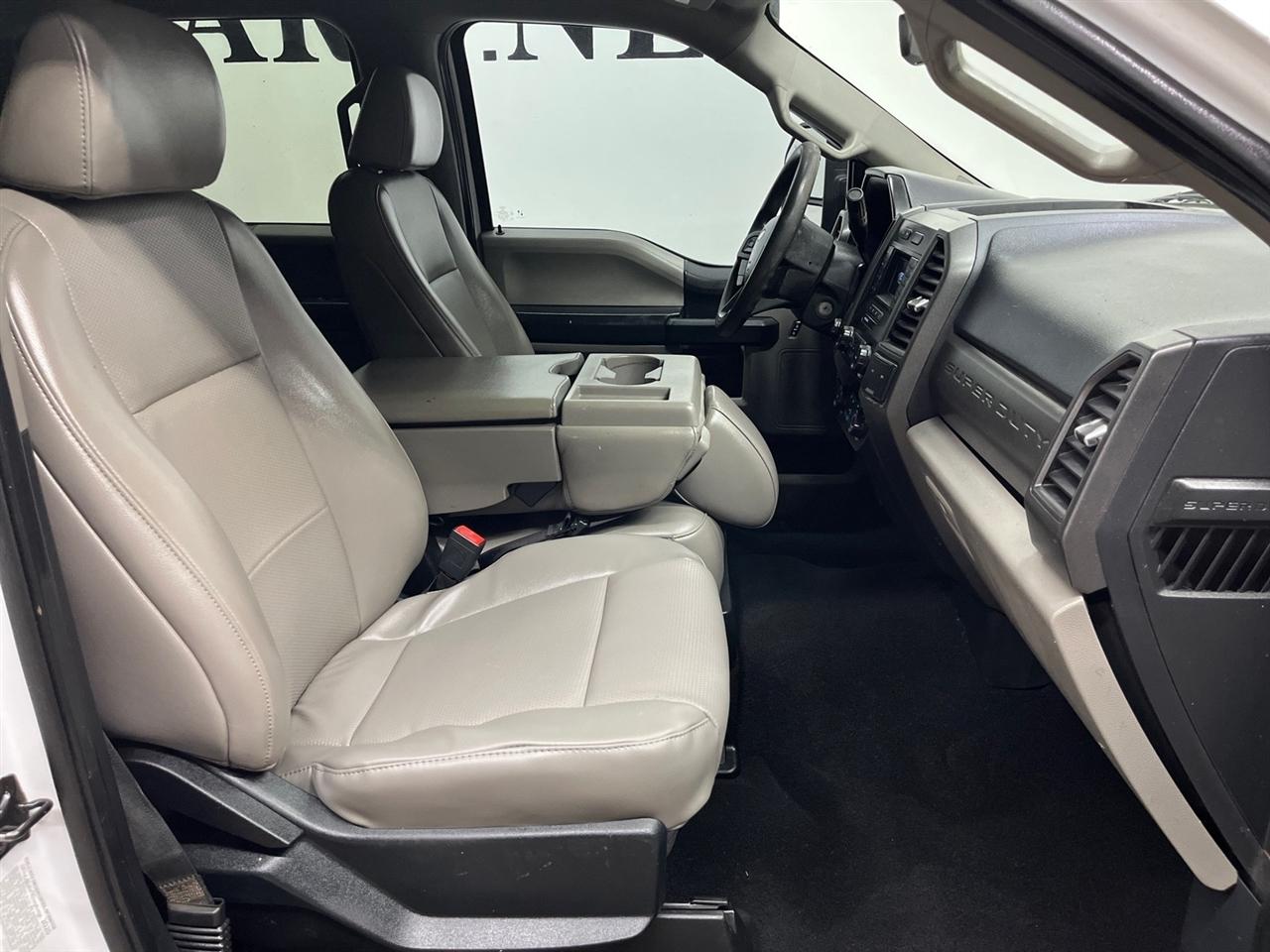 Ford F-350 SD XL Crew Cab Long Bed DRW 4WD 2020