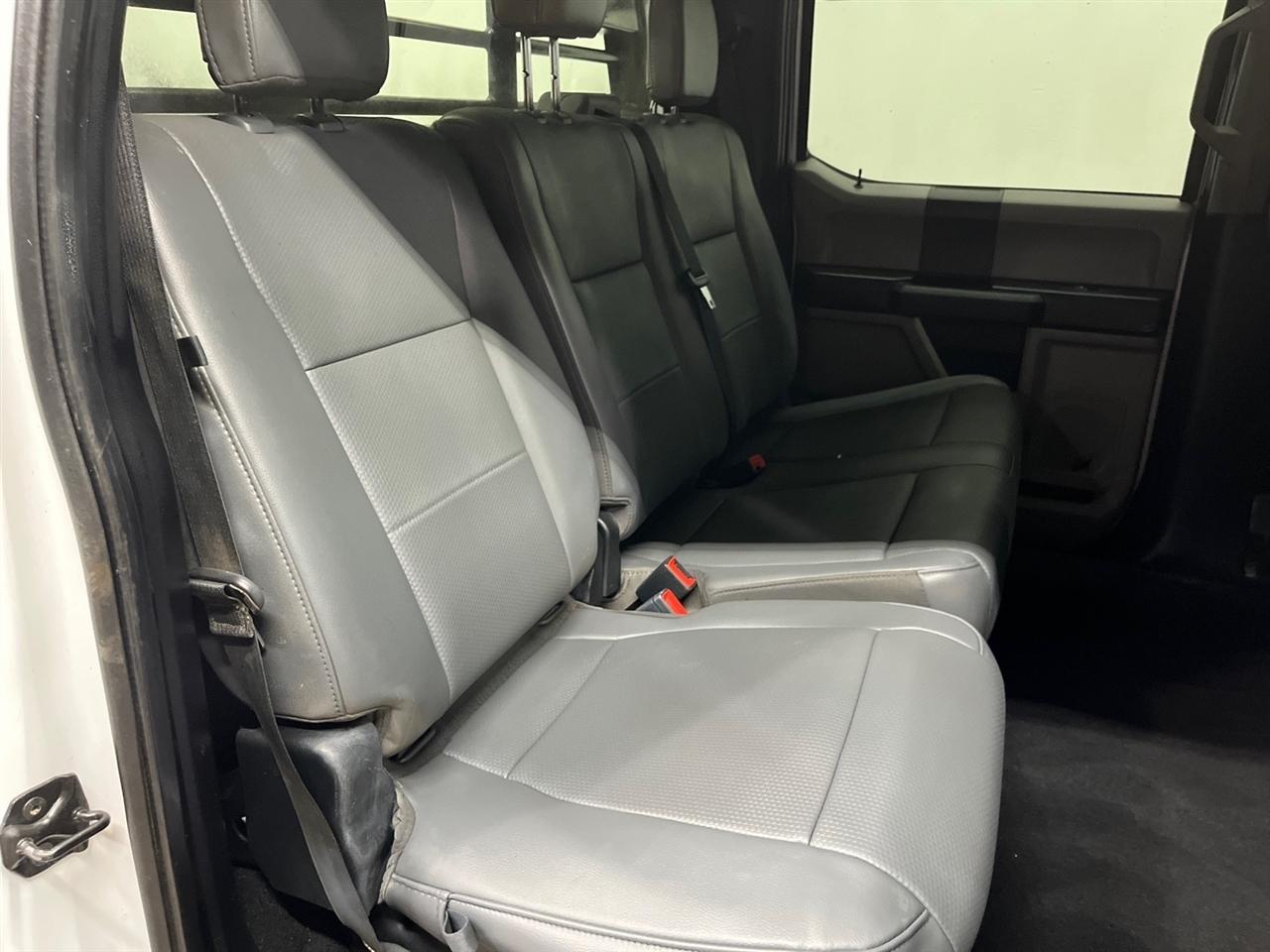 Ford F-350 SD XL Crew Cab Long Bed DRW 4WD 2020