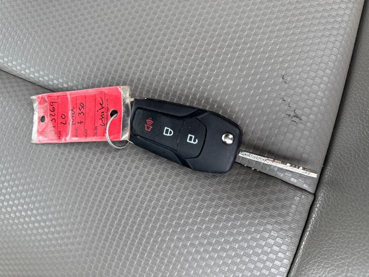 Ford F-350 SD XL Crew Cab Long Bed DRW 4WD 2020