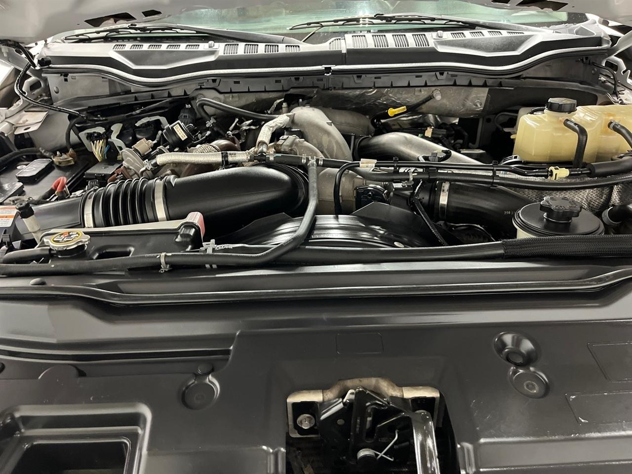 Ford F-350 SD XL Crew Cab Long Bed DRW 4WD 2020