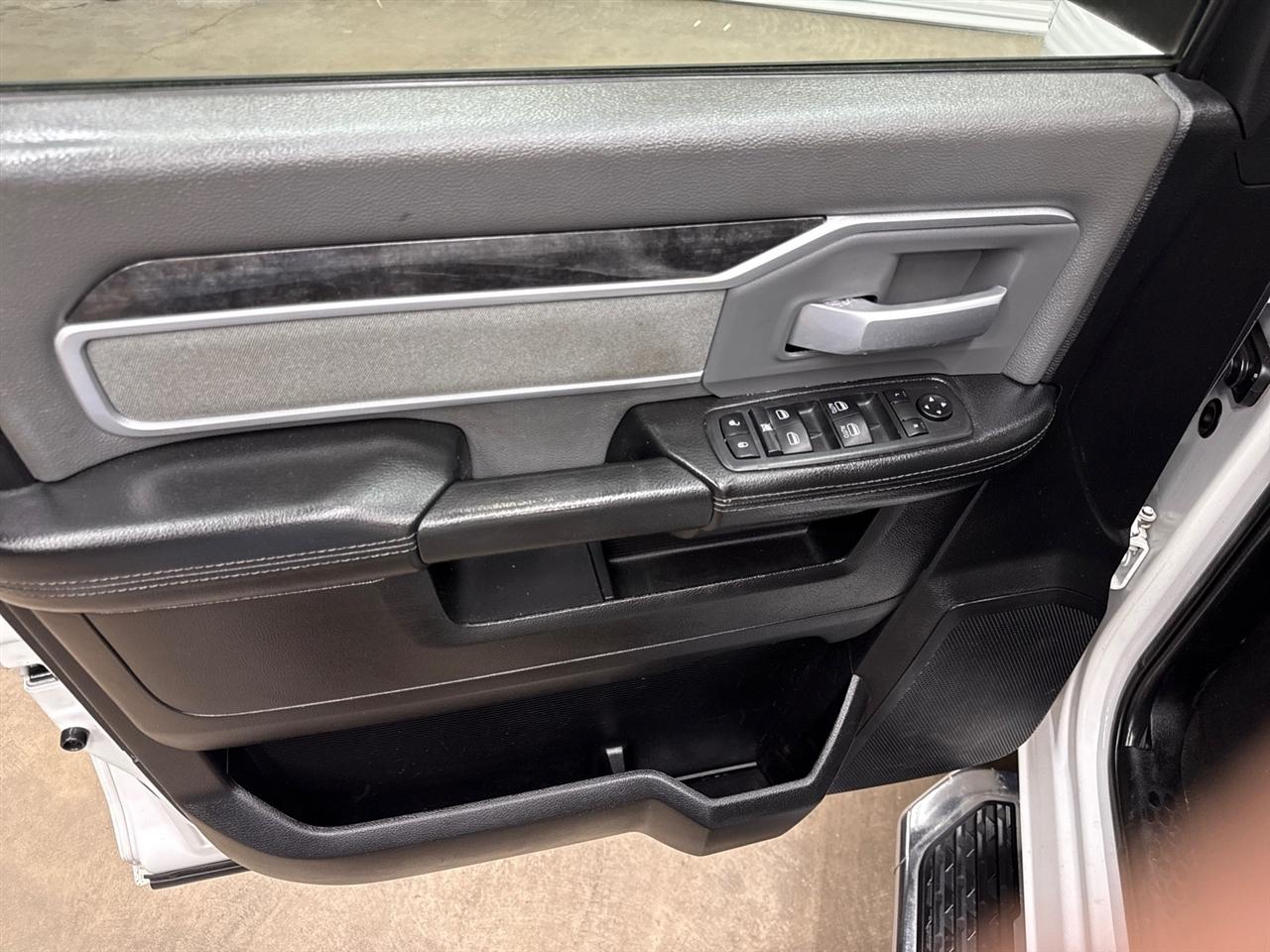 RAM 2500 Tradesman Crew Cab LWB 4WD 2020