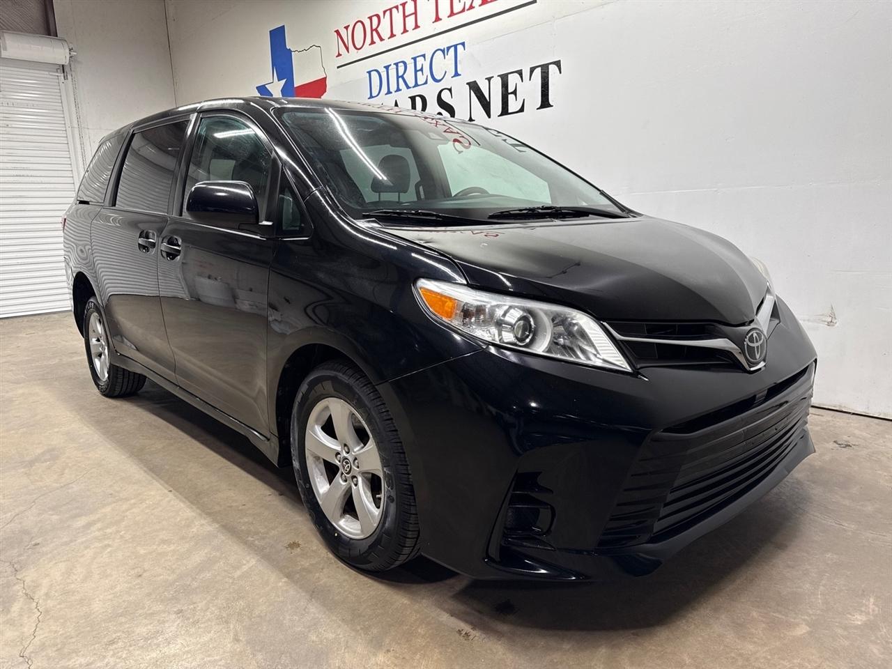 Toyota Sienna LE 7-Passenger Mobility Auto Access 2020