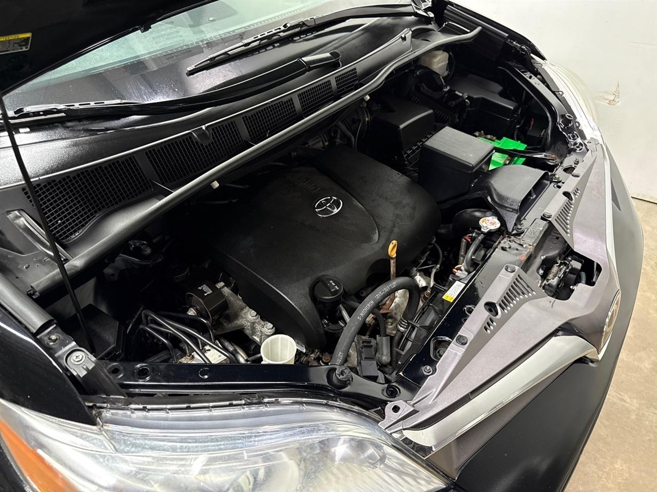 Toyota Sienna LE 7-Passenger Mobility Auto Access 2020