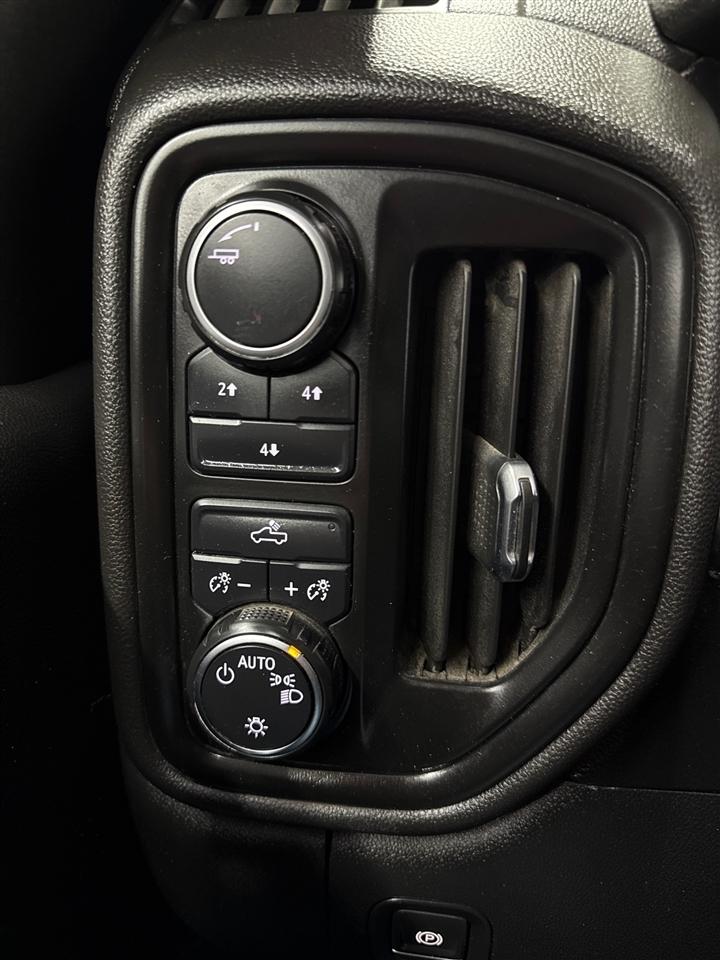 Chevrolet Silverado 3500HD Work Truck Crew Cab 4WD 2021